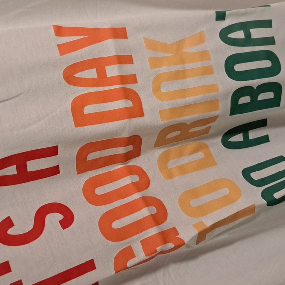 New boutique crewneck boating tee - Picture 8 of 8